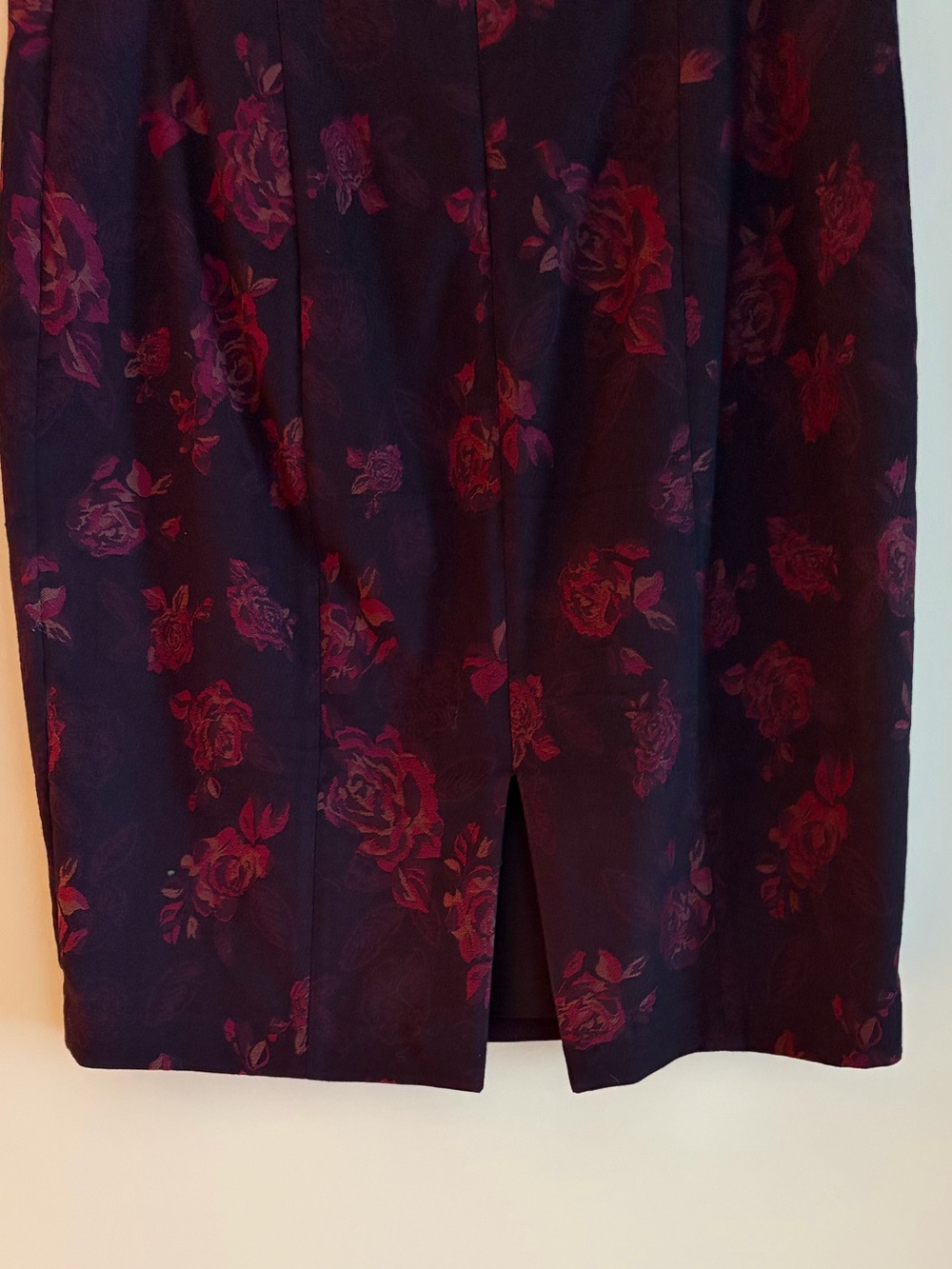 WHBM rose print jacquard skirt suit - Picture 15 of 16